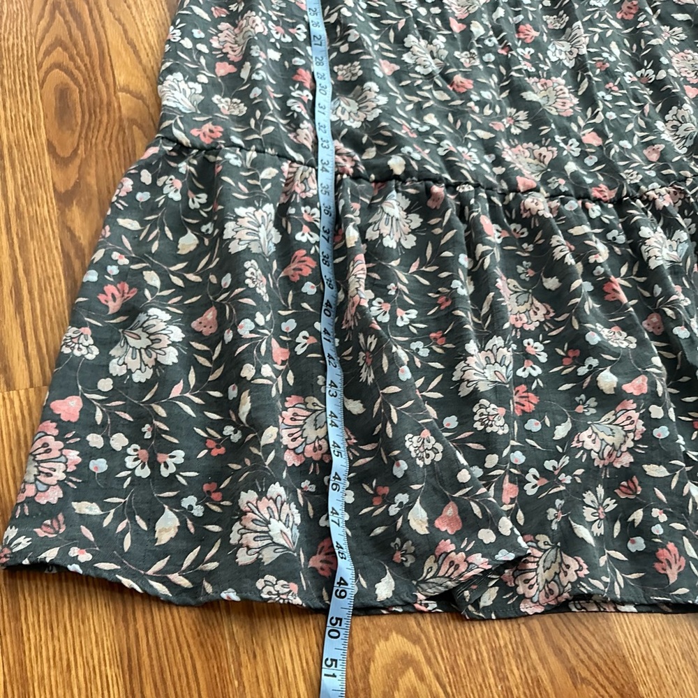 Elegant Floral Maxi Dress in Grey and Pink - Picture 6 of 6